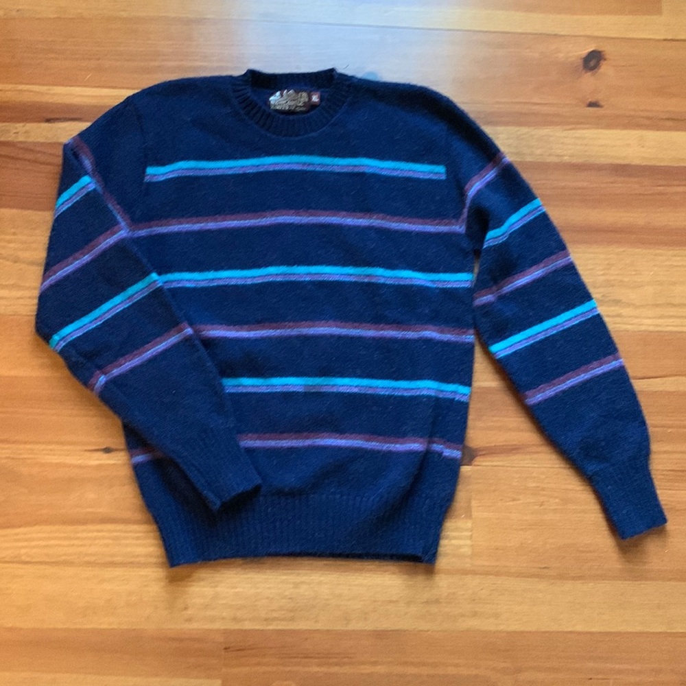 Mens XL Long Sleeve Crew Neck Newcastle Knits Navy Wool Sweater